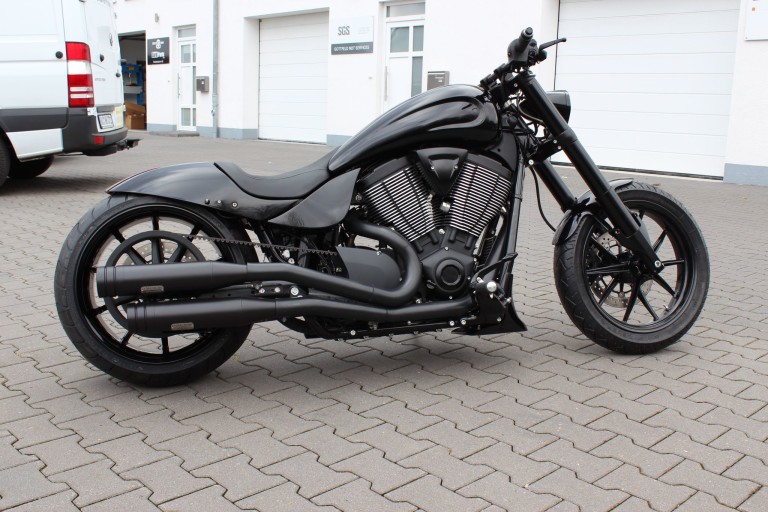 victory hammer rear tire