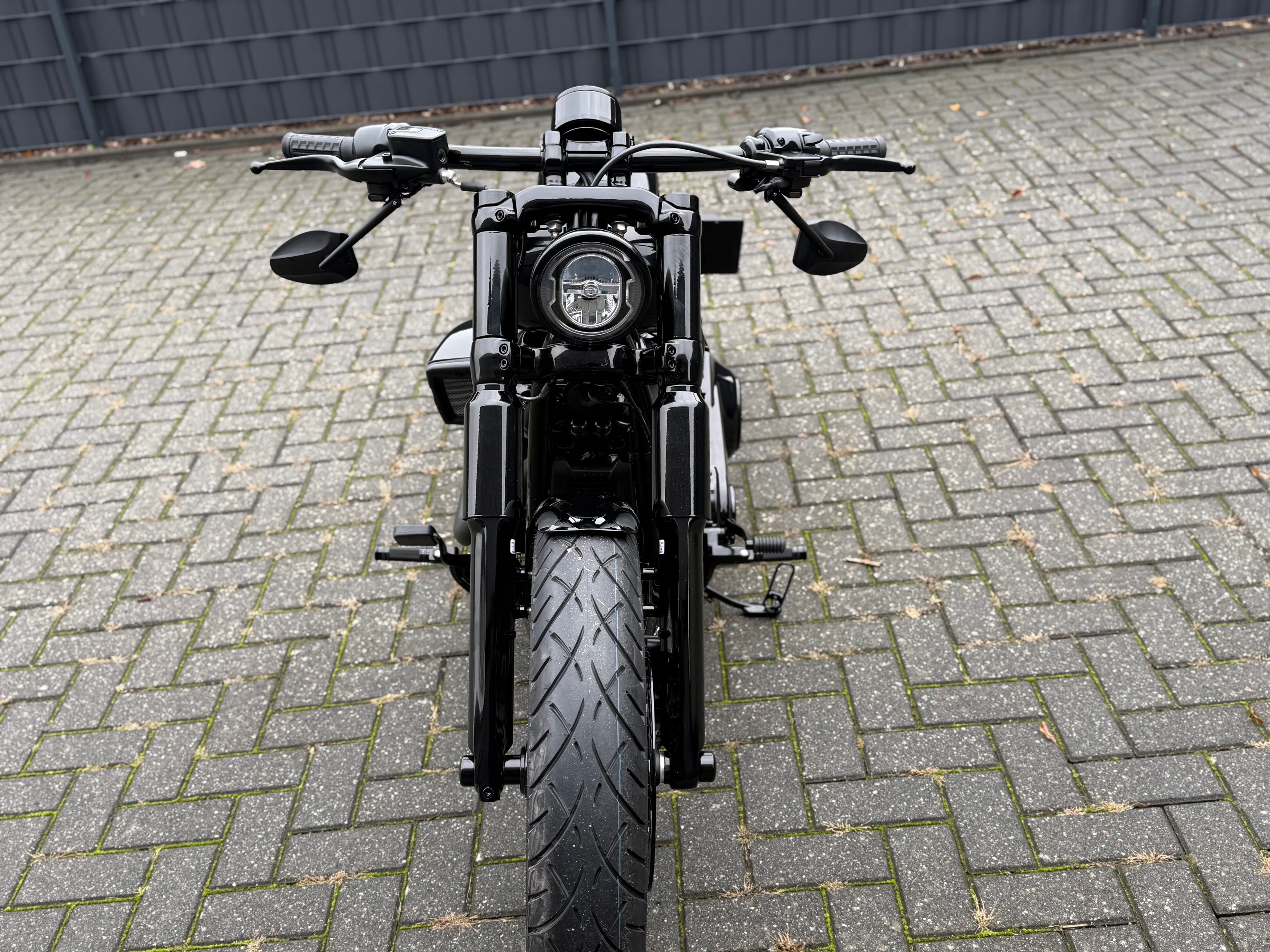 Forkcoverkit "Full-Metal" Softail Breakout 2018 - 2024 and 2025 up