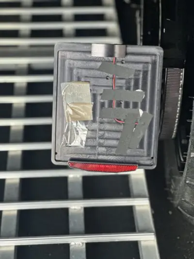 Kennzeichenhalter + Kennzeichenplatte „Inside“ Softail ab Bj. 2018 + Tüv – Bild 4