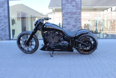 Custom/Streched-Tank, Softail Breakout 114" 2018 - 2022 - Image 4