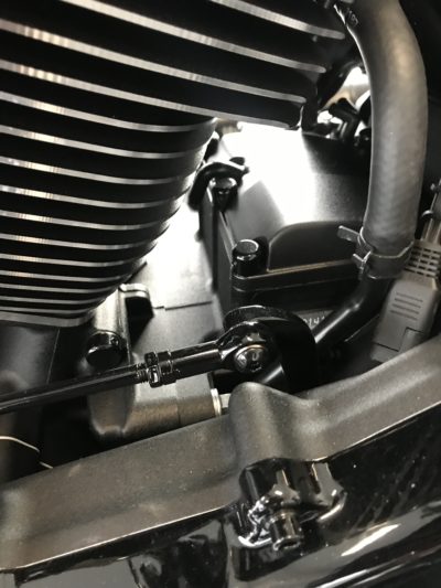 Schraubkappen/ Cover Aluminium komplettset alle Schrauben Softail ab 2018 – Bild 11