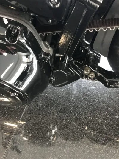 Schraubkappen/ Cover Aluminium komplettset alle Schrauben Softail ab 2018 – Bild 7