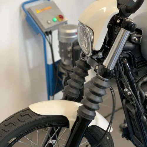 Scheinwerfer-Hutze, Lampenmaske, Schirm ohne sichtbare Befestigung, Softail Street Bob, Standard ab Bj. 2018