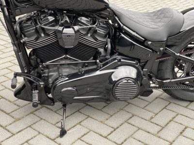 Kupplungs-und Zündungsdeckel Dark Ribbed Softail Bj. 2020 - 2024