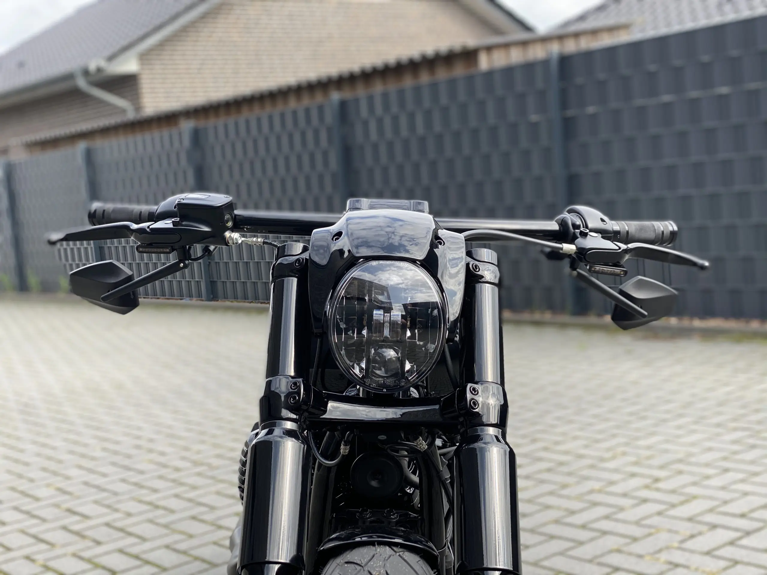 Custom Spiegel 2 + E-Nummer Softail ab Bj. 2018 - Dark Parts