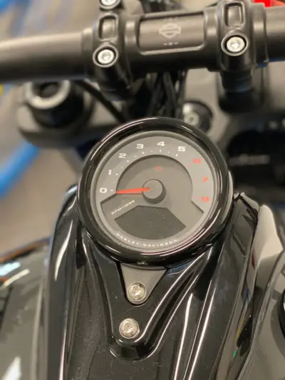 Speedometerringcover Fat Bob ab Bj. 2018