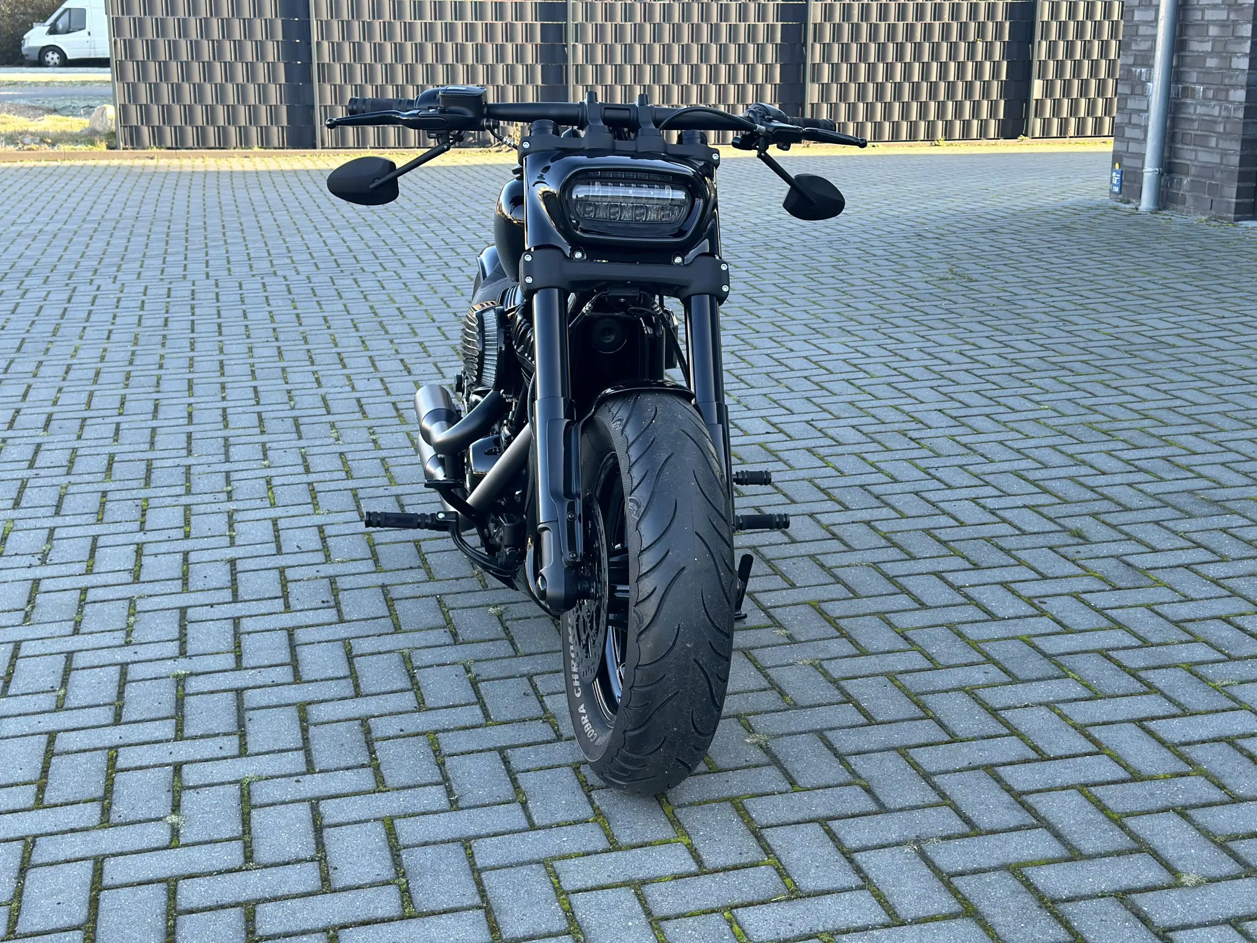 Custom Spiegel 2 + E-Nummer Softail ab Bj. 2018 - Dark Parts