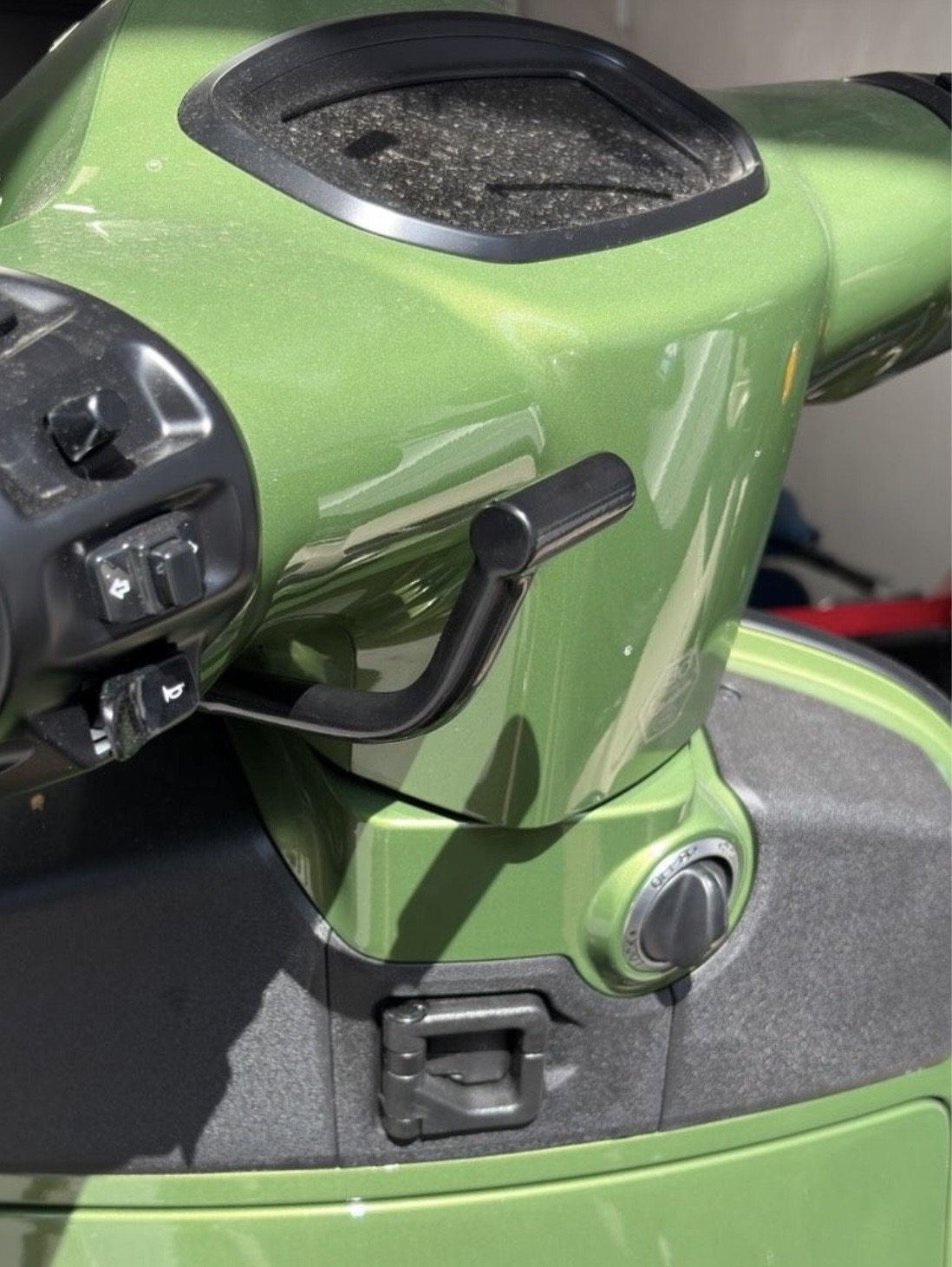 Handyhalter Vespa GTS & Primavera – Bild 4